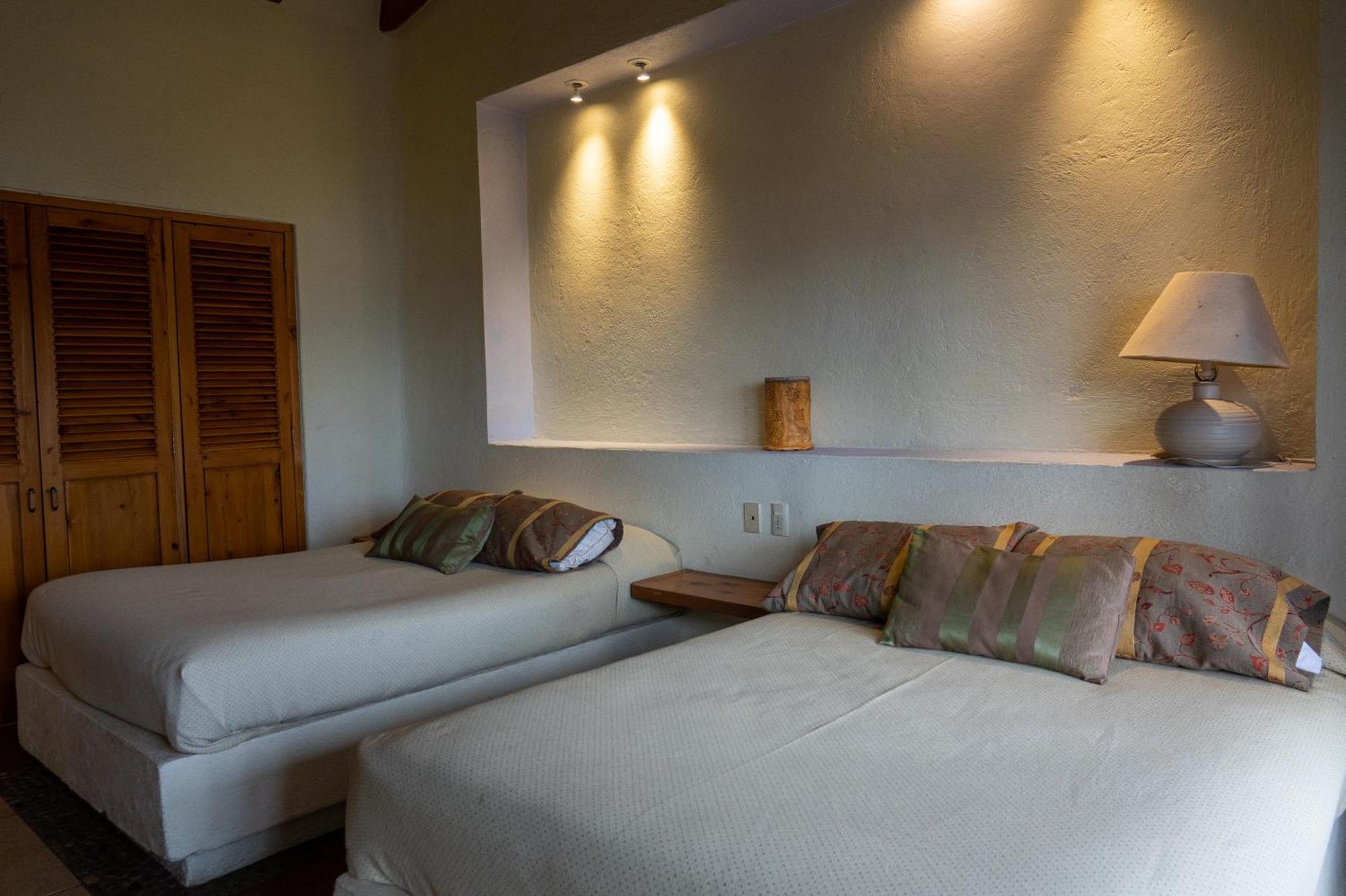 Hotel Villas Paraiso Valle de Bravo Esterno foto